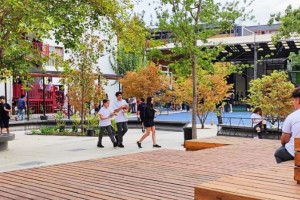 El nuevo patio central del colegio ya está abierto a toda la Comunidad